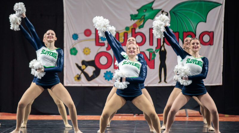 Slovenska cheer reprezentanca na poti na ICU Svetovno prvenstvo 2026 v Orlandu